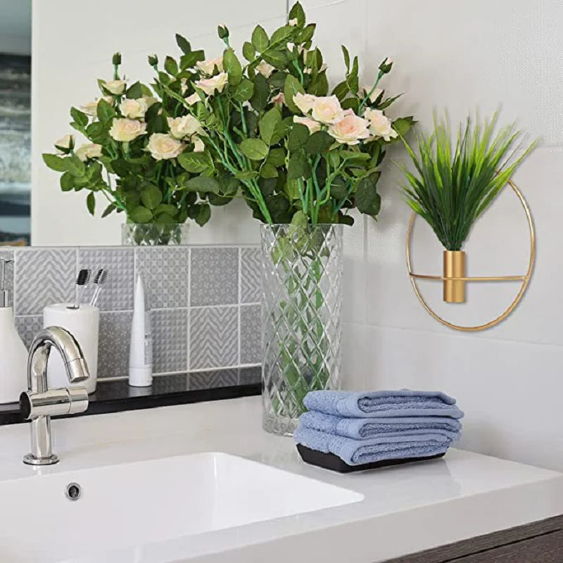 Virella Wall-Mounted Metal Vase