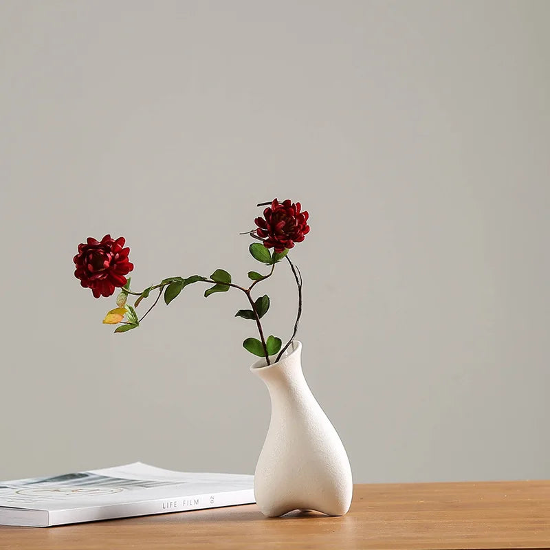 Virella Sculpted Vase